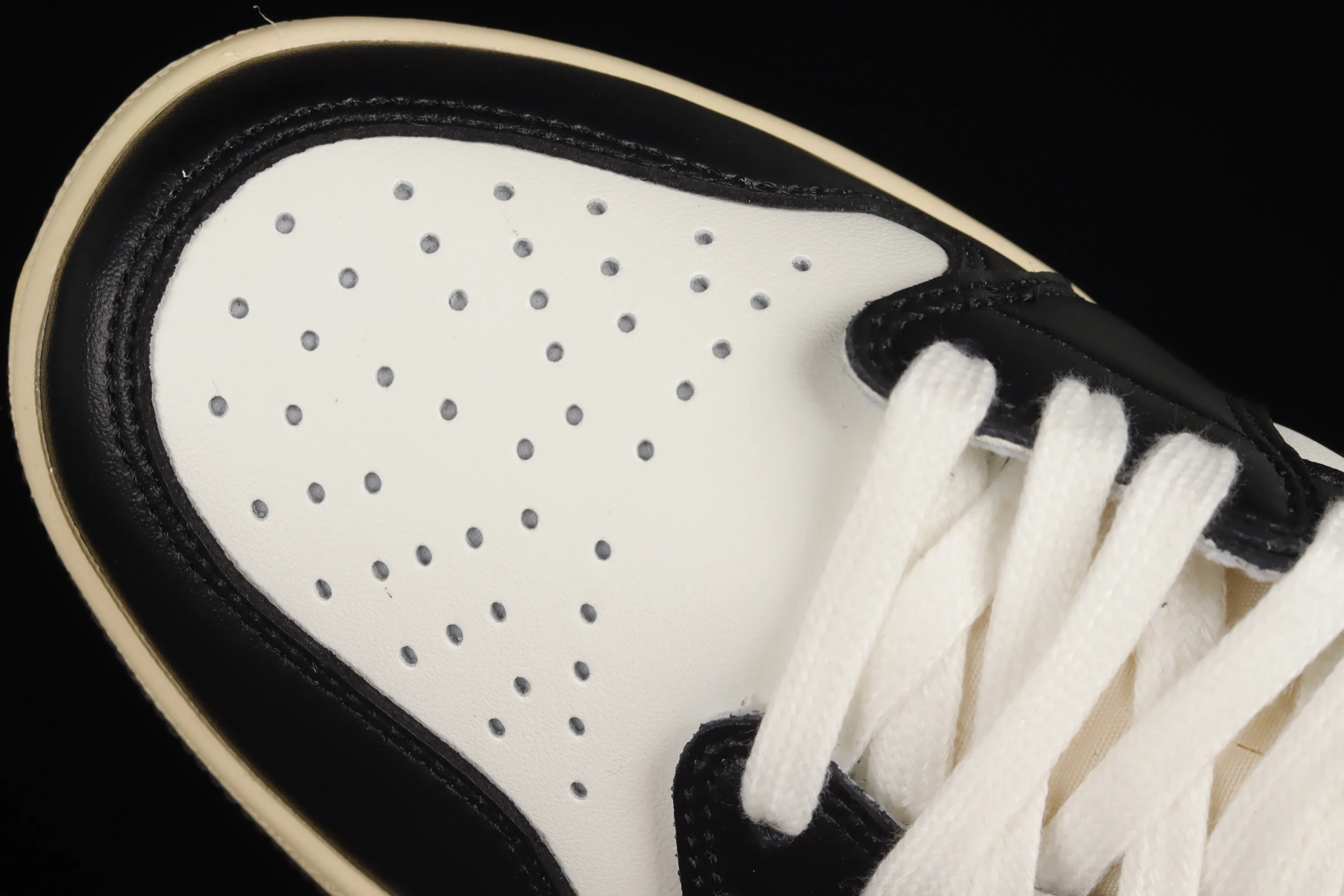 All categories Air Jordan Jordan series basketball shoes Air Jordan 1 Low Travis Scott x Air Jordan 1 Low "Dark Mocha" AJ1 Joe 1 Little Mocha CQ4277-105